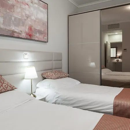 Deluxe Carissa * Malinska